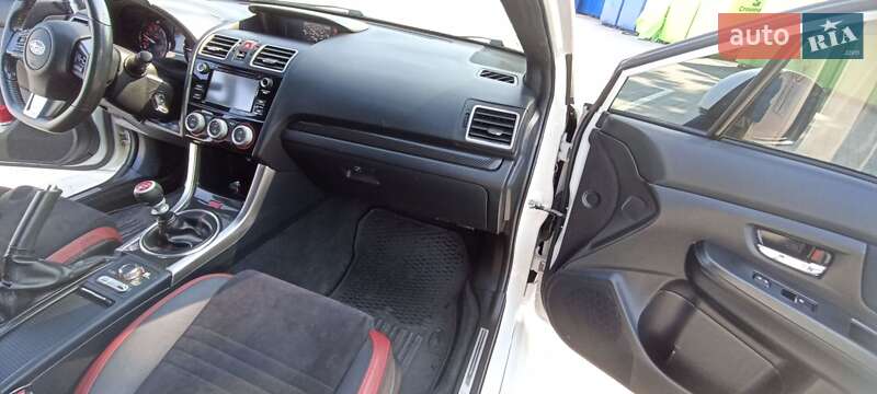 Седан Subaru WRX STI 2015 в Умани