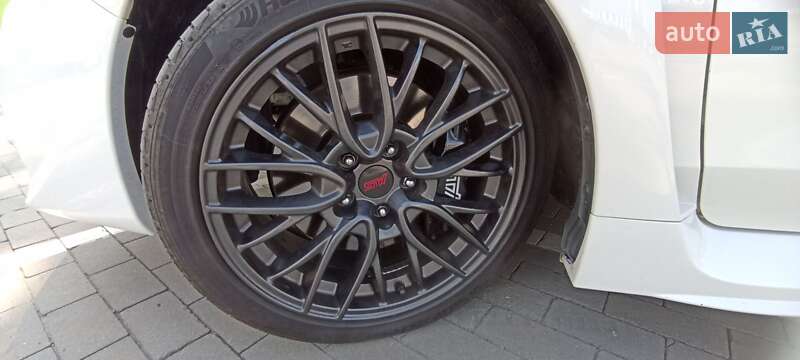 Седан Subaru WRX STI 2015 в Умани