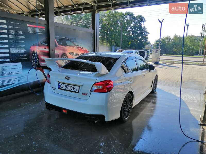 Седан Subaru WRX STI 2015 в Умани