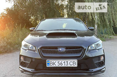 Седан Subaru WRX 2015 в Дубні