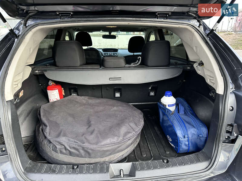 Внедорожник / Кроссовер Subaru XV 2015 в Киеве