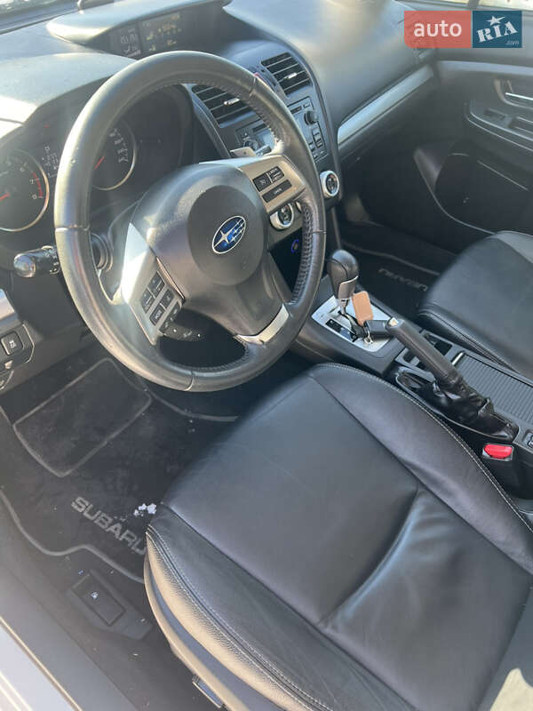 Внедорожник / Кроссовер Subaru XV 2014 в Киеве