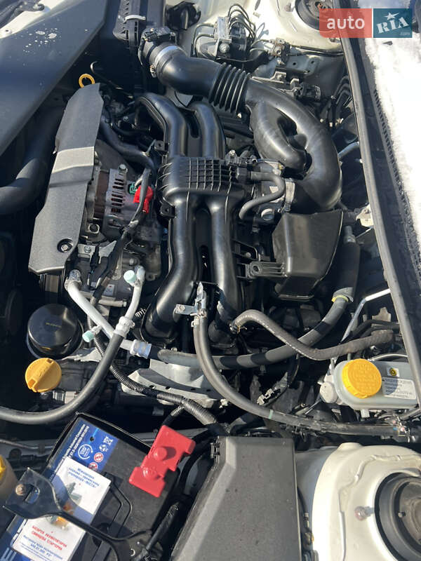 Внедорожник / Кроссовер Subaru XV 2014 в Киеве