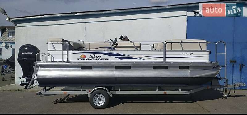 Другой водный транспорт Sun Tracker Party Barge 2007 в Киеве фото 14 Другой водный транспорт Sun Tracker Party Barge 2007 в Киеве