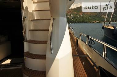 Моторная яхта Sunseeker 88 2010 в 