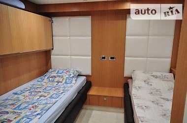 Моторная яхта Sunseeker 88 2010 в 