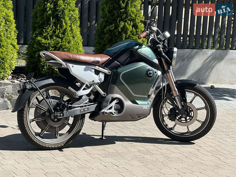 Кафе рейсер Super Soco 2021 в Луцке