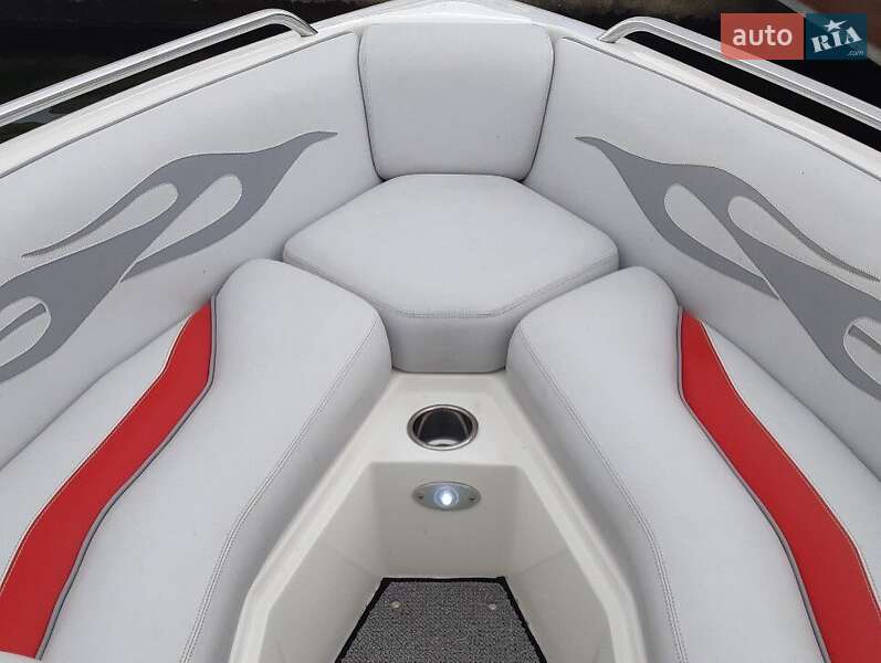Лодка Supreme V220 2007 в Киеве фото 6 Лодка Supreme V220 2007 в Киеве