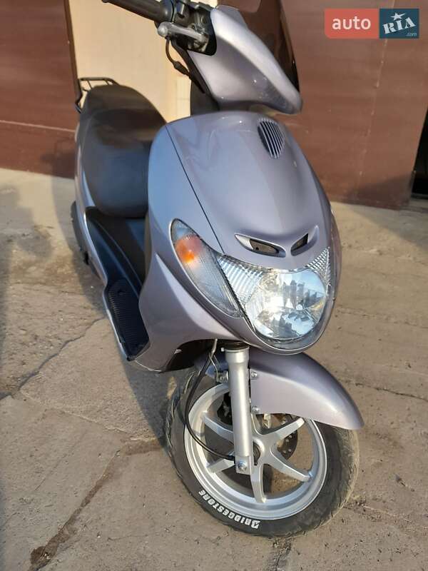 Максі-скутер Suzuki Address V100 2001 в Новому Розділі фото 5 Максі-скутер Suzuki Address V100 2001 в Новому Розділі