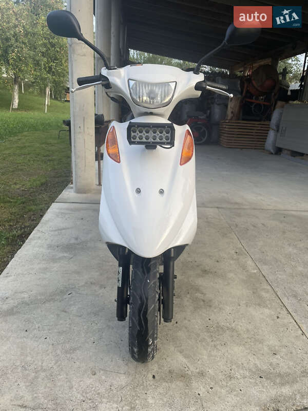 Макси-скутер Suzuki Address V125 2007 в Киеве