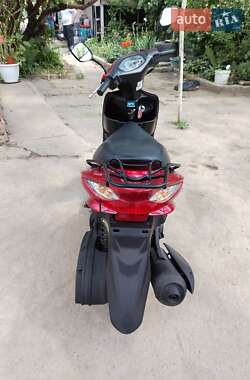 Макси-скутер Suzuki Address V125 2013 в 