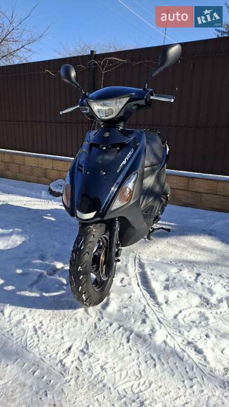 Макси-скутер Suzuki Address V125 2013 в Первомайске