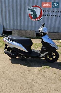 Максі-скутер Suzuki Address V125 2017 в 
