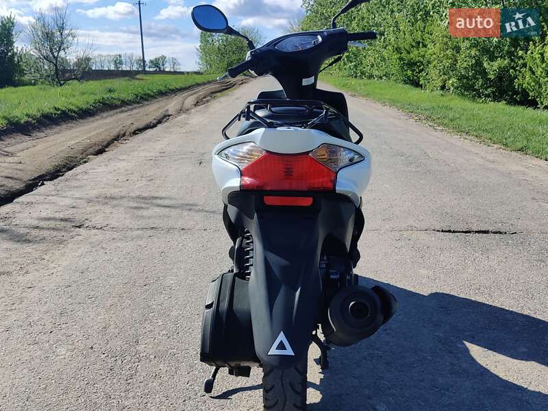 Скутер Suzuki Address V125 2014 в Харкові