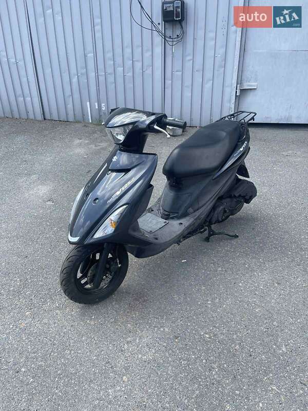 Макси-скутер Suzuki Address V125 2012 в Днепре фото Макси-скутер Suzuki Address V125 2012 в Днепре