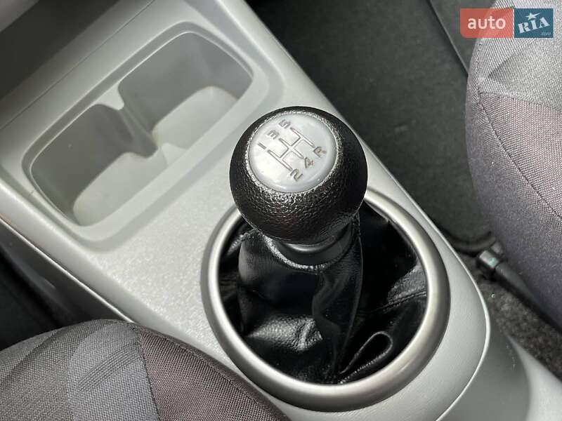 Седан Suzuki Alto 2009 в Стрию