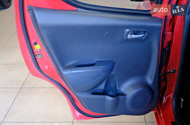 Хетчбек Suzuki Alto 2013 в 