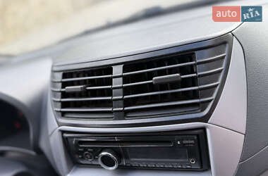 Хетчбек Suzuki Alto 2010 в 