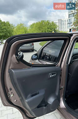 Хэтчбек Suzuki Alto 2010 в 