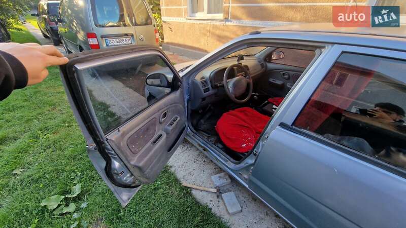 Хэтчбек Suzuki Alto 2003 в Бучаче