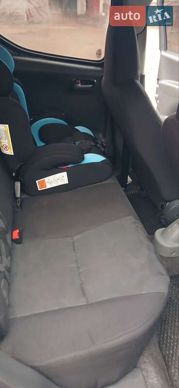 Хетчбек Suzuki Alto 2011 в Чернігові