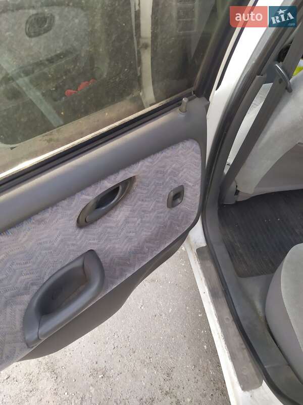 Універсал Suzuki Baleno 2000 в Житомирі