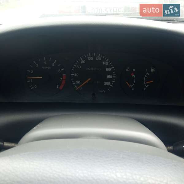 Седан Suzuki Baleno 1998 в Запорожье
