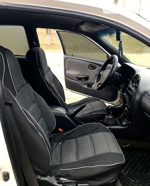 Хэтчбек Suzuki Baleno 1995 в Николаеве фото Хэтчбек Suzuki Baleno 1995 в Николаеве