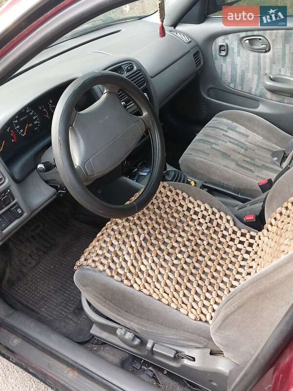 Седан Suzuki Baleno 1998 в Вишневому