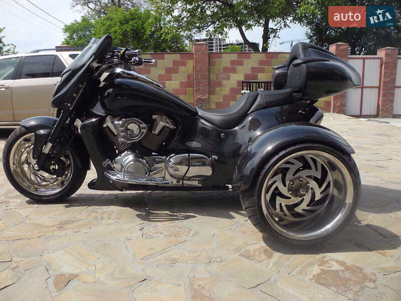 Трайк Suzuki Boulevard 2008 в Києві