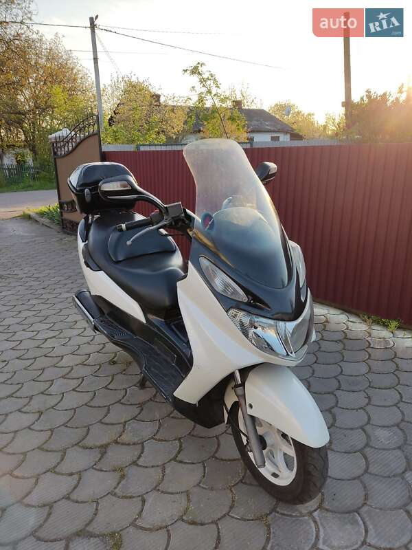 Suzuki Burgman 125 2008