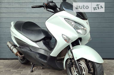 Макси-скутер Suzuki Burgman 200 2015 в Белой Церкви