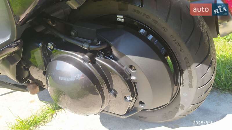 Макси-скутер Suzuki Burgman 400 2007 в Нетешине