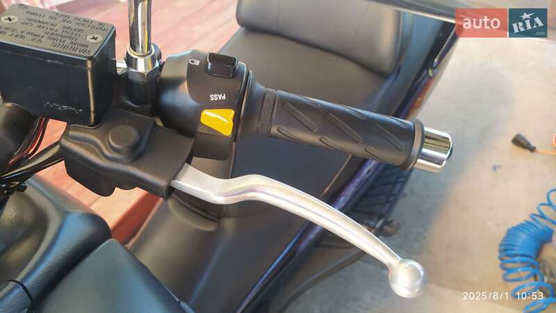 Макси-скутер Suzuki Burgman 400 2007 в Нетешине