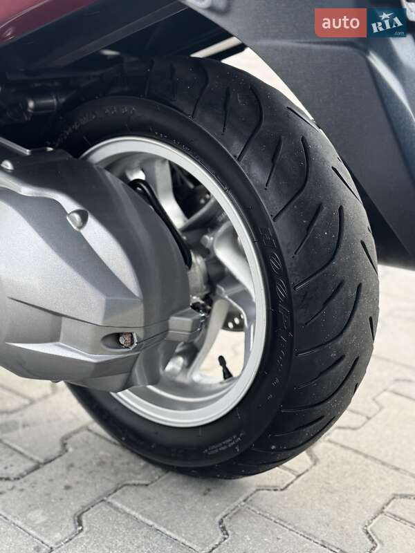 Макси-скутер Suzuki Burgman 400 2008 в Ровно