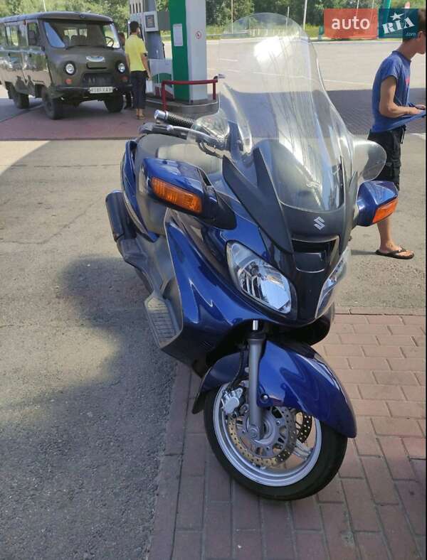 Suzuki Burgman AN 650 2004