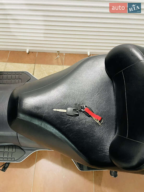 Максі-скутер Suzuki Burgman AN 650 2005 в Києві фото 28 Максі-скутер Suzuki Burgman AN 650 2005 в Києві