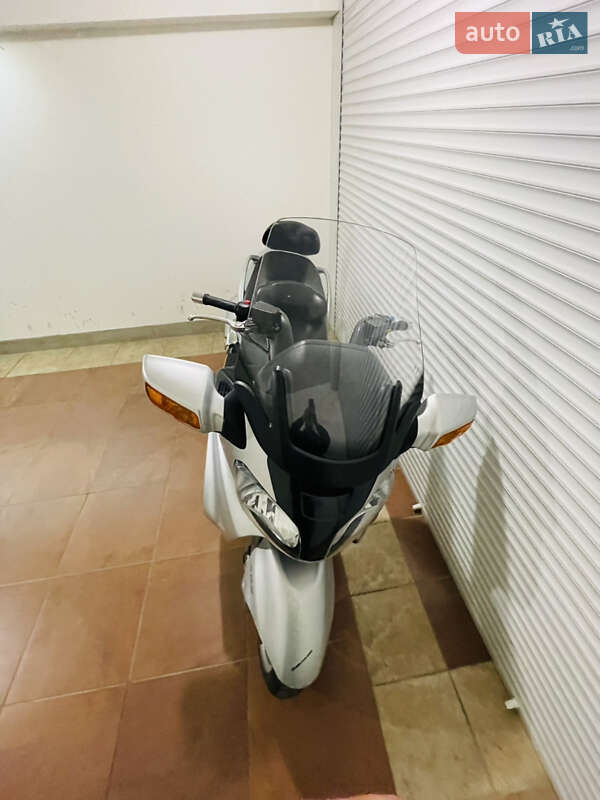 Максі-скутер Suzuki Burgman AN 650 2005 в Києві фото 34 Максі-скутер Suzuki Burgman AN 650 2005 в Києві