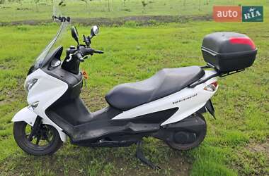 Максі-скутер Suzuki Burgman 2016 в Києві