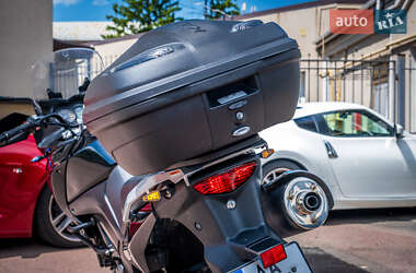 Мотоцикл Многоцелевой (All-round) Suzuki DL 650 2006 в 