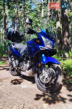 Мотоцикл Туризм Suzuki DL 650 2005 в 