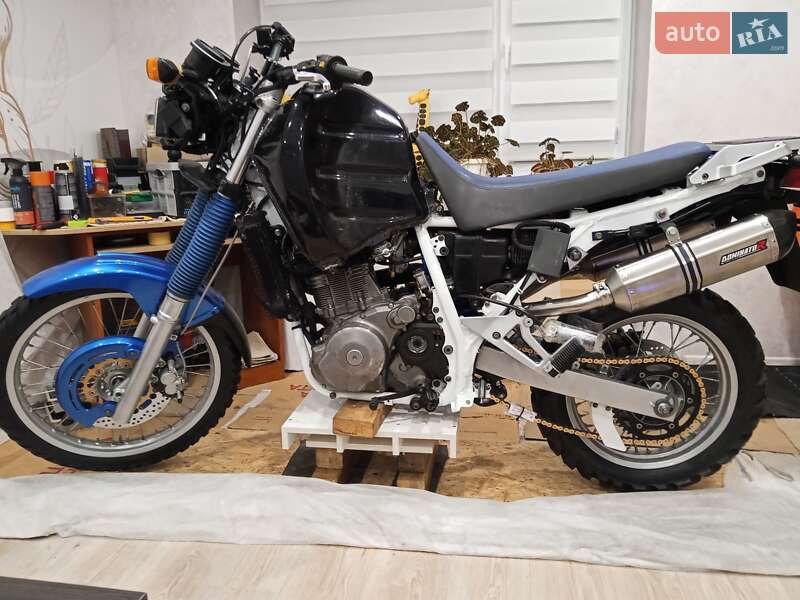 Мотоцикл Внедорожный (Enduro) Suzuki DR 800 1993 в Каменском фото 8 Мотоцикл Внедорожный (Enduro) Suzuki DR 800 1993 в Каменском