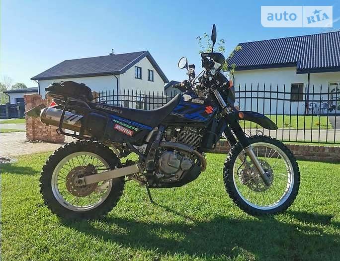 Suzuki DR