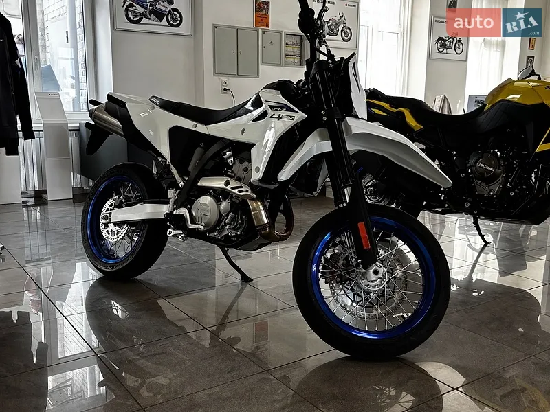 Suzuki DRZ 4SM 2026