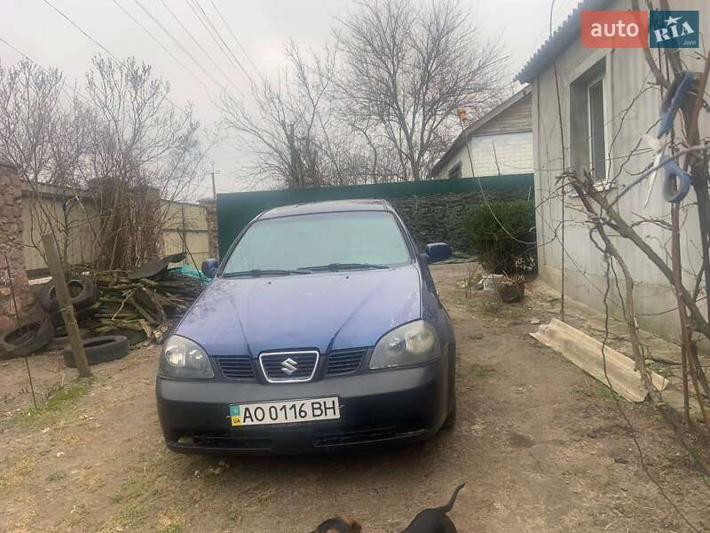 Седан Suzuki Forenza 2004 в Киеве