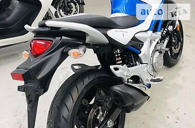 Спортбайк Suzuki Gladius 400 2009 в Одессе