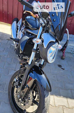 Мотоцикл Без обтікачів (Naked bike) Suzuki Gladius 400 2012 в Одесі