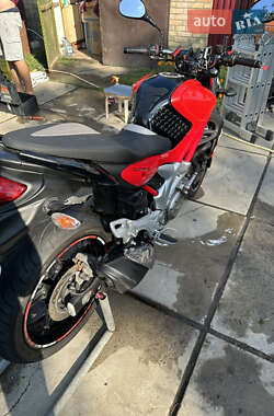 Мотоцикл Без обтекателей (Naked bike) Suzuki Gladius 400 2010 в 