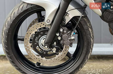 Мотоцикл Без обтекателей (Naked bike) Suzuki Gladius 400 2012 в 