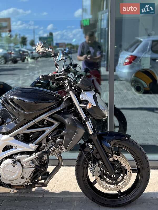 Мотоцикл Без обтекателей (Naked bike) Suzuki Gladius 650 2010 в Ровно фото 29 Мотоцикл Без обтекателей (Naked bike) Suzuki Gladius 650 2010 в Ровно